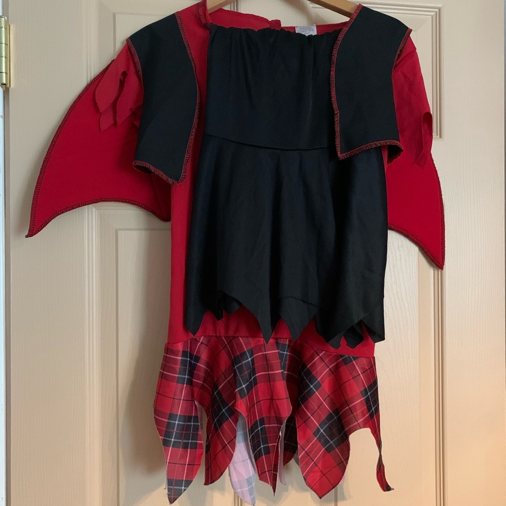 Delinquent Devil - Picture 2 of 5